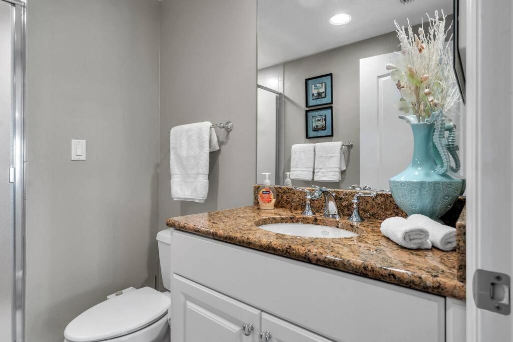 Coastal Elegance: Your Clearwater Beach Escape Екстер'єр фото