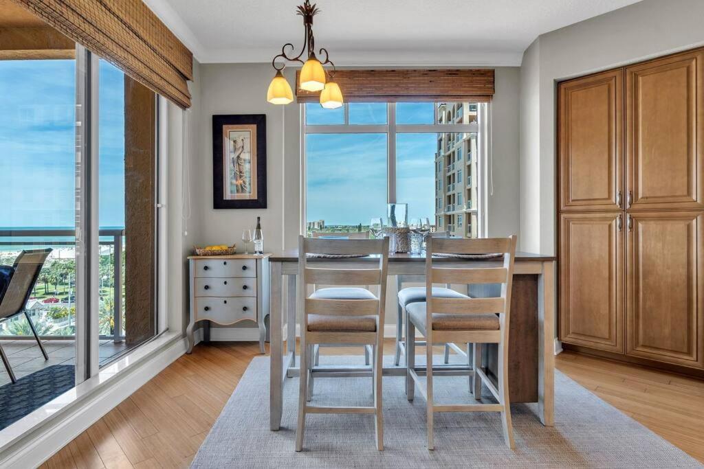 Coastal Elegance: Your Clearwater Beach Escape Екстер'єр фото
