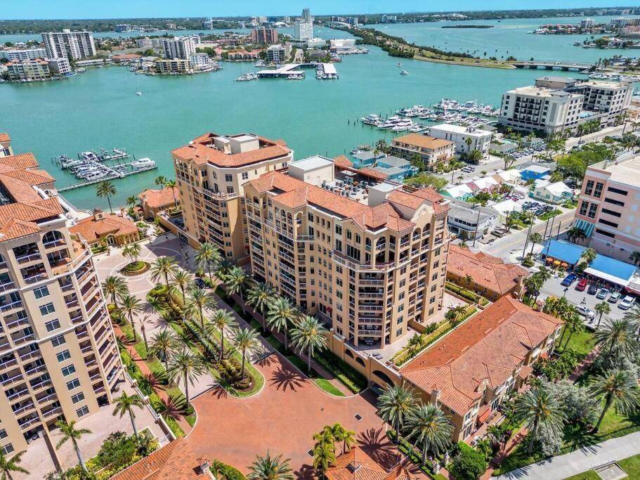 Coastal Elegance: Your Clearwater Beach Escape Екстер'єр фото