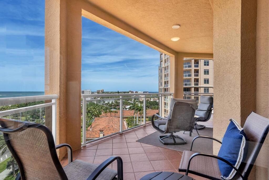 Coastal Elegance: Your Clearwater Beach Escape Екстер'єр фото